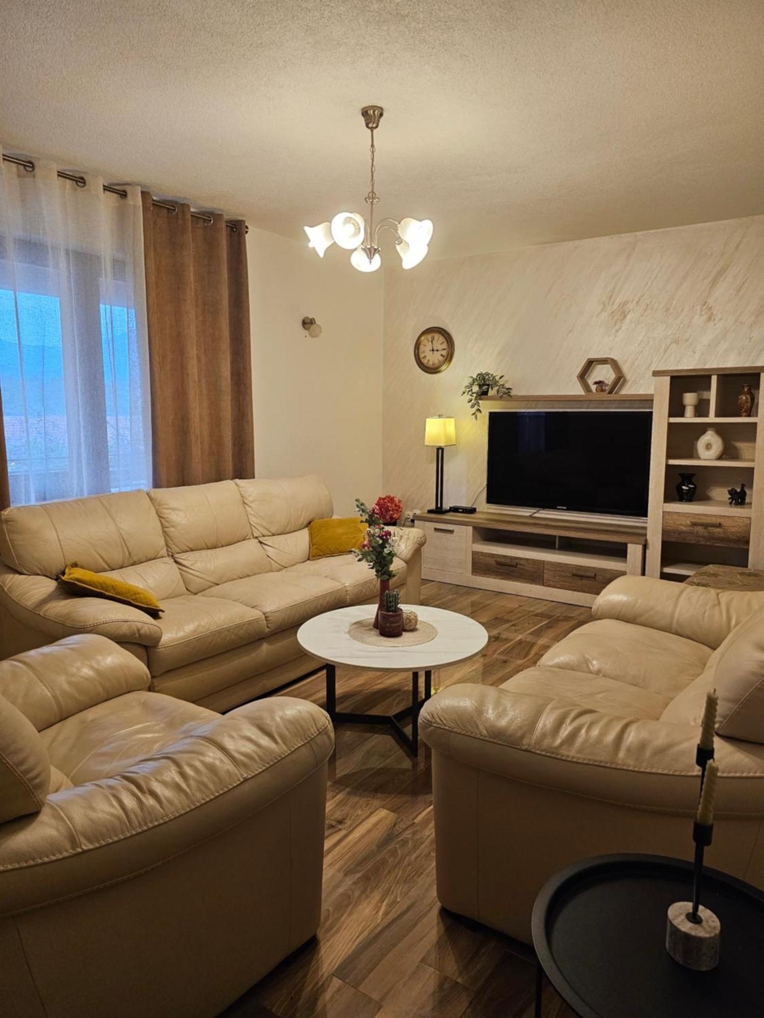 Apartments Vranes Тиват Экстерьер фото