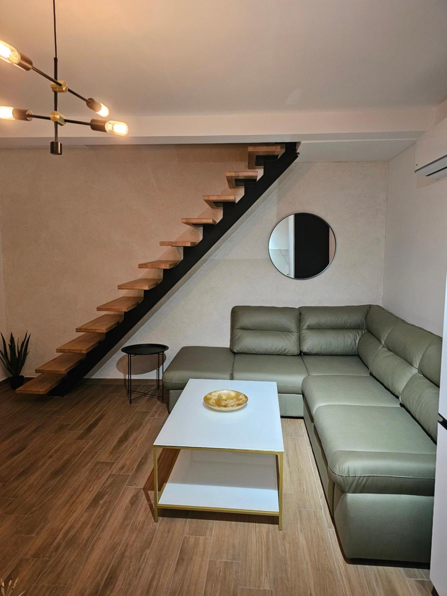 Apartments Vranes Тиват Экстерьер фото