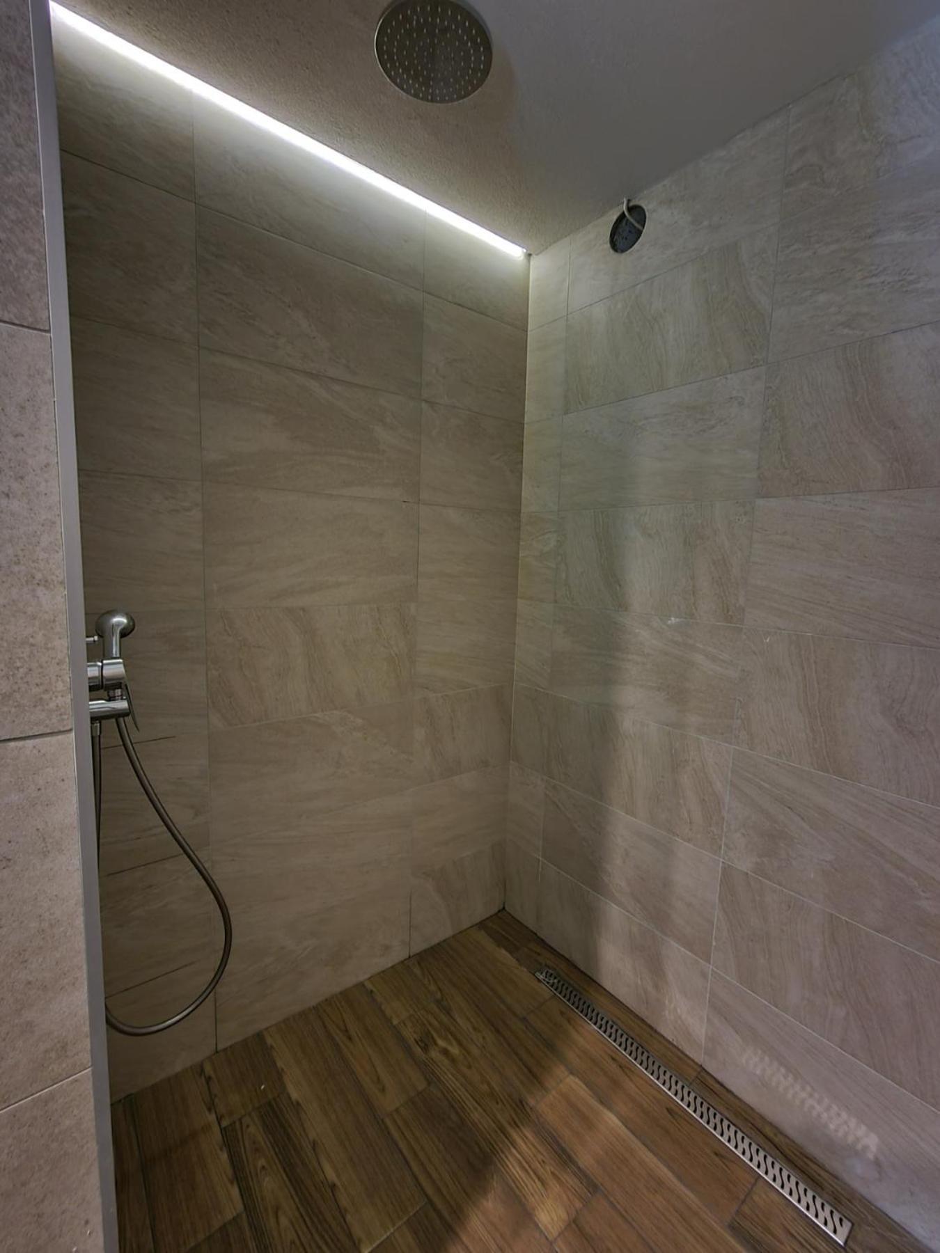 Apartments Vranes Тиват Экстерьер фото