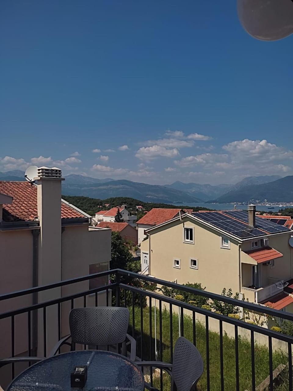 Apartments Vranes Тиват Экстерьер фото